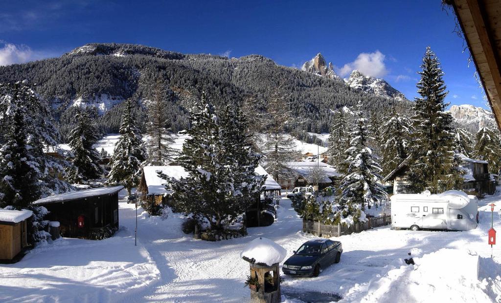 Camping Catinaccio Rosengarten Pozza di Fassa Eksteriør bilde